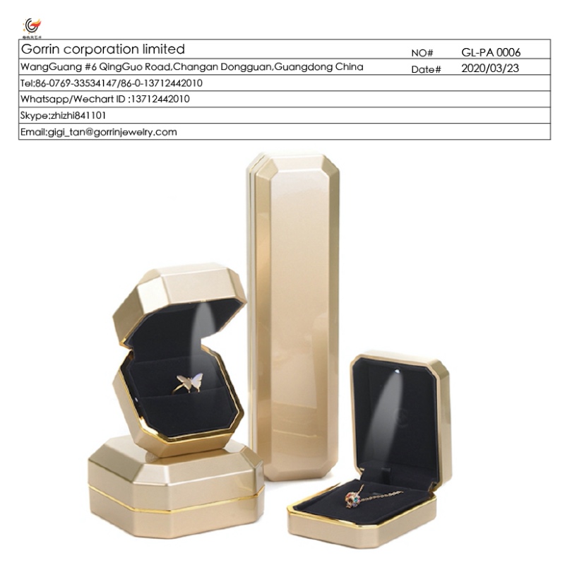 FL-PA0006 muovikorurasia, jossa LED-valot