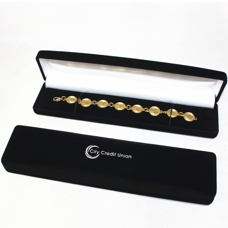 D-11 mukautettu tukku musta samettikotelo merkille ja kaulakorulle