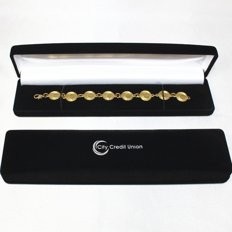 D-11 mukautettu tukku musta samettikotelo merkille ja kaulakorulle