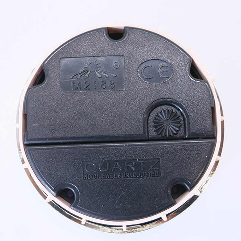 halkaisija 65mm, pyöreä seinä, hopeanvärinen kello