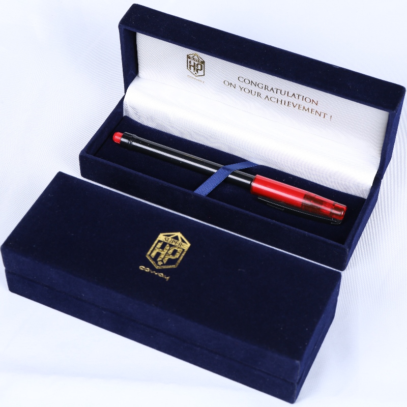 Tavara V-12L-suorakulmio Leatherette Paperilaatikko 140*35mm. moninkertaiset merkit, kynät &kaulakoru jne. mm.160*58*40, painot noin 120g