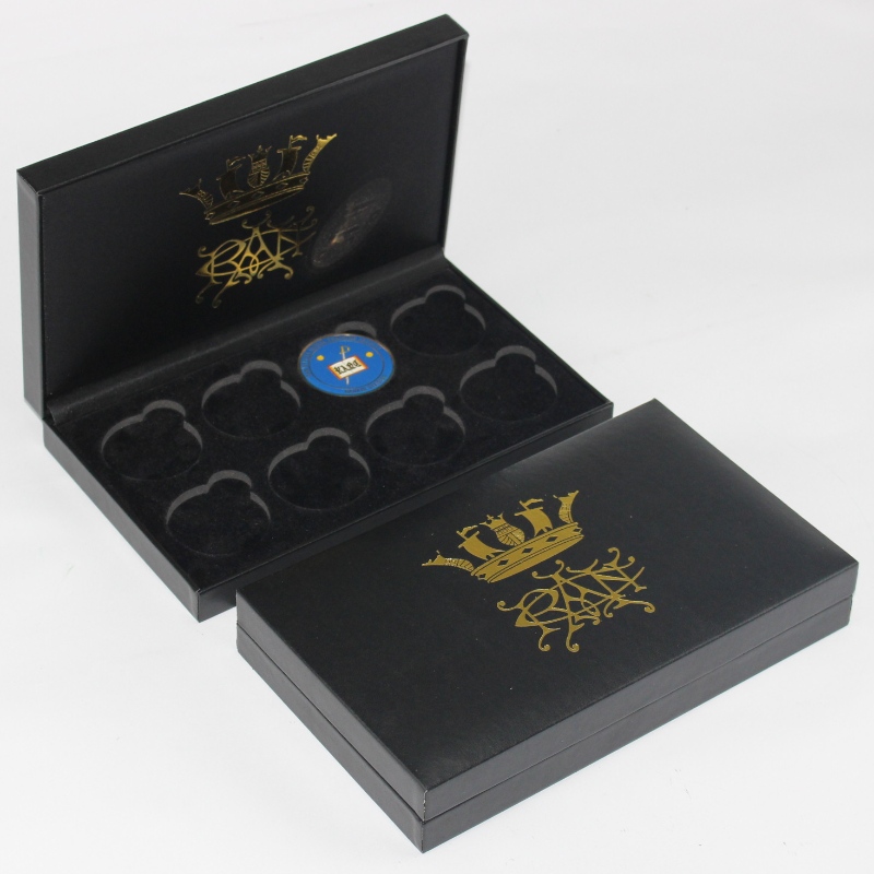 Kohta V-21 suorakulmio PU nahkalaatikko 90*120 millinen mitali, kolikko &virkamerkki jne. mm.234*140*40, painot noin 325g