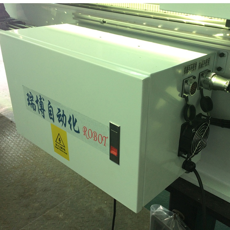 China Low Price Robotic Arm Maniputor with Servo Motor for Ruiskumold Machine