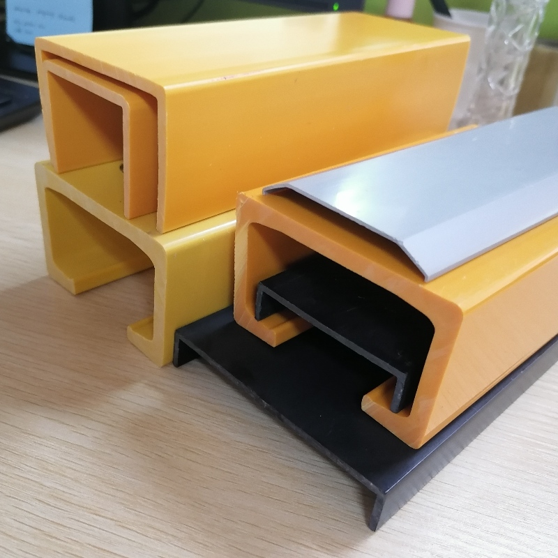 PVC “U“ Muodollinen profiili PVC- kanava