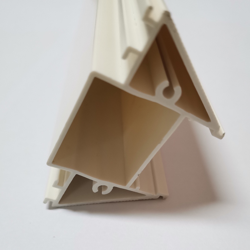 mukautetut puristetut muoviprofiilit, suulakepuristetut pvc-muoviset osat, joissa valaistaan Kiinan muovin valmistajalta liukuvaa ainetta