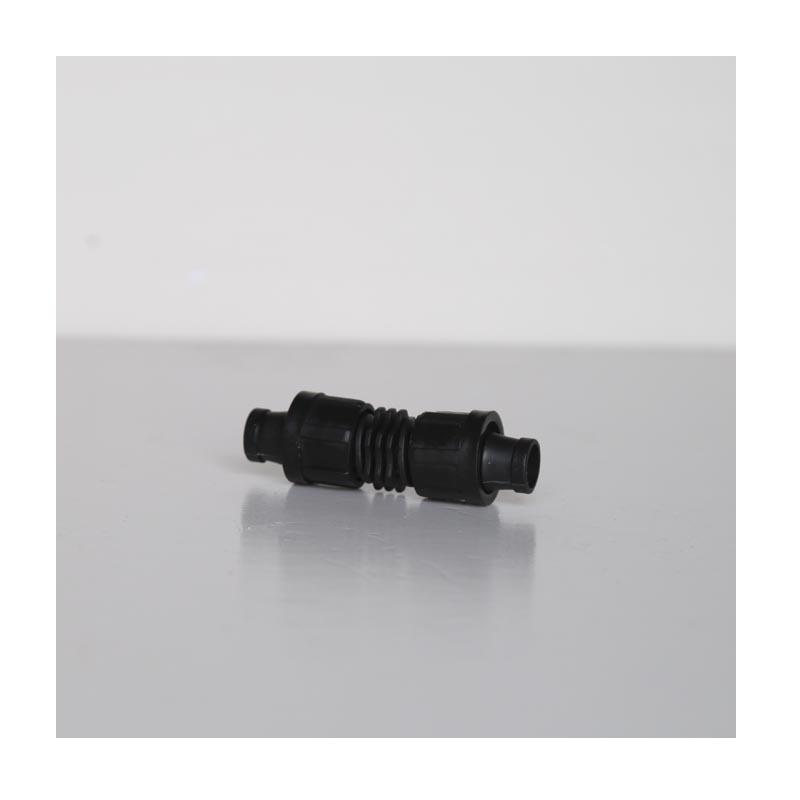 Lukitse yhteys tiputuskauhaa/putkea varten