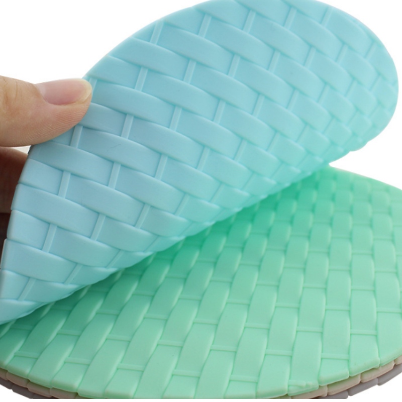 Pyöreä kudottu potinmatto