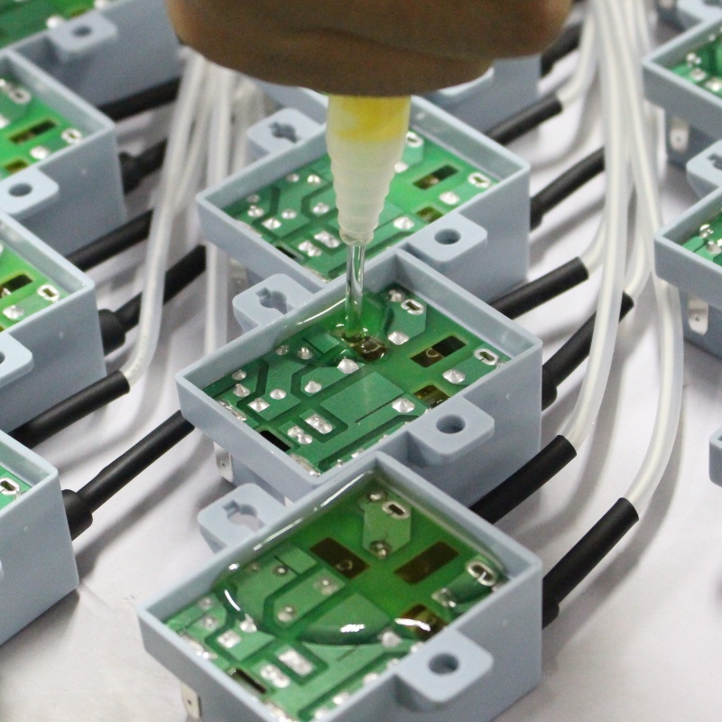 Potting liima valmistaja: Tiedätkö mikä aiheuttaa epätasaisen kaatokiimi?