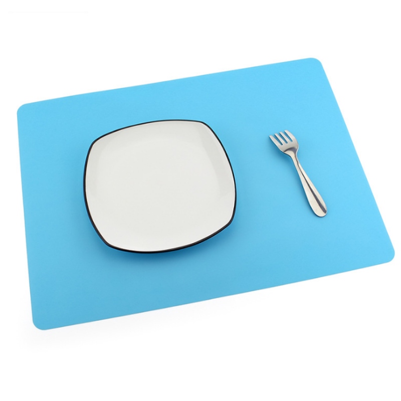 Kiinteä silikonimatto