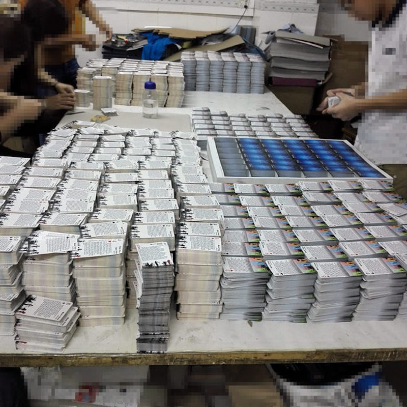 Paperin ripustustunnisteet leluille, vaatteille, kengille, elektroniikka