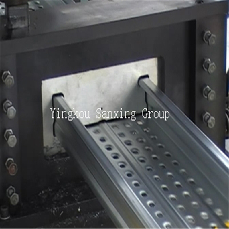 Kevyen teräksen runkorakenteen tuotantolinja