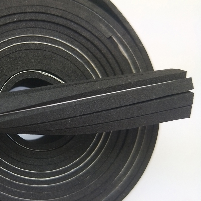 Tehdas toimittaa mustaa EPDM-vaahtoa, palamista hidastavaa liimavaahtoa, iskunvaimennus- ja tiivistysvaahto voidaan leikata