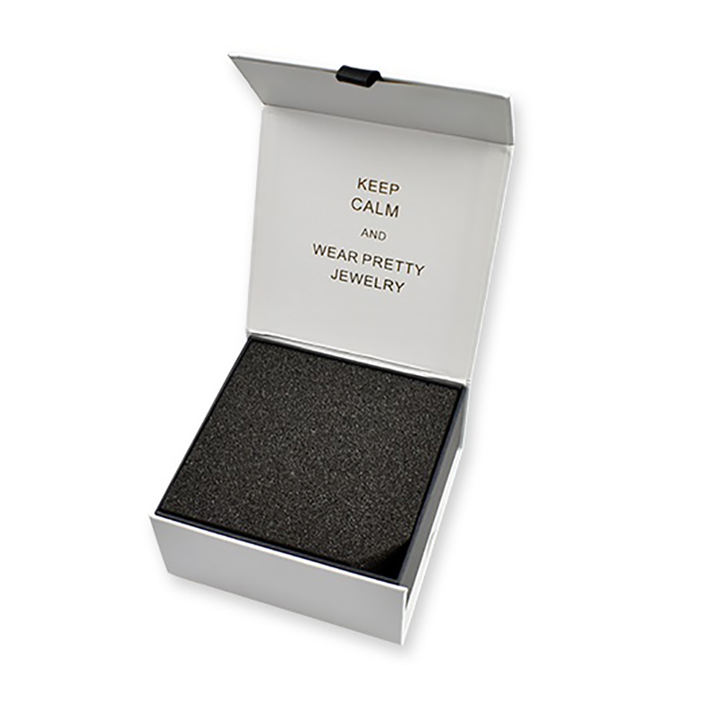 Jalokivilaatikko/neliölaatikko (Square box)