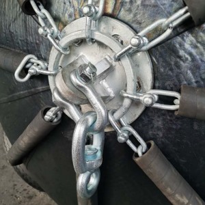 Paukku ja kiinnitys Marine Fender Törmäysvastainen Pneumaattinen Rubber Fender