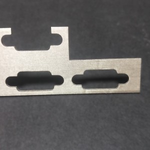 Johtavan vaahtomuovausprosessin, antistaattisen johtavan vaahdon toimittaminen, viestinnän ja ilmailun suojaavien materiaalien tukkumyynti