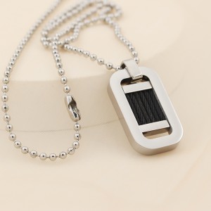 Tukku ruostumattomasta teräksestä valmistettu kaksisävyinen musta teräslangasta riippuva kaulakoru