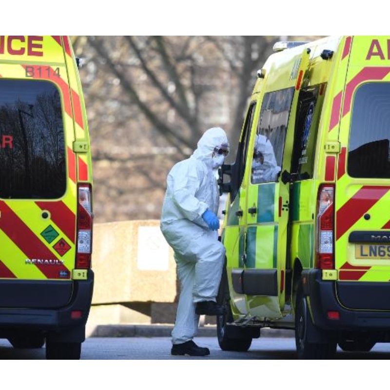 Ontario, Kanada, toteuttaa kotitehtävän kun virkamiehet varoittavat uhkaavasta terveydenhuoltojärjestelmästä