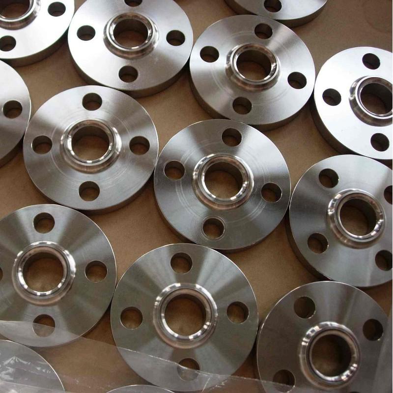 Lisäaineet ja vähennyslaitteet laulavat samassa vaiheessa, turbiinimoottorin polttimien tehokas valmistus