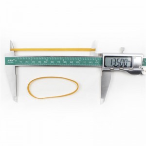 Tehtaalla räätälöity keltainen läpinäkyvä korkean lämpötilan kestävä ja anti-aging teollisuuskumi