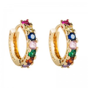 Korean muoti korut messinki mikro-inlaid zircon korvakorutnaispuoliset eurooppalaiset ja amerikkalainen temperamentti C-muotoiset korvakorut luonnonvaraiset korvakorut tukku