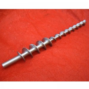 Kaikenlaiset ruuvitangot.