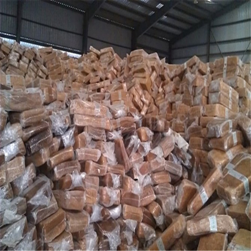 Kumi jatkaa pieniä iskuja