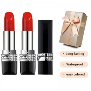 Suuri merkki huulipuna