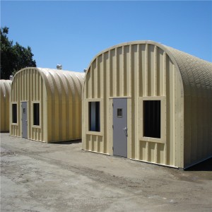 Sotilaalliset leirit kasarmit