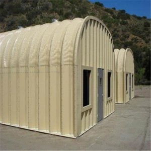 Sotilaalliset leirit kasarmit