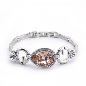 Itävallan kristallin sydämen muotoinen rannekoru