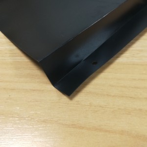 QH0101 Side PE-eristyslevy PE tiivistehtien palonestoaine Eristyslevy voidaan käsitellä ja leikata