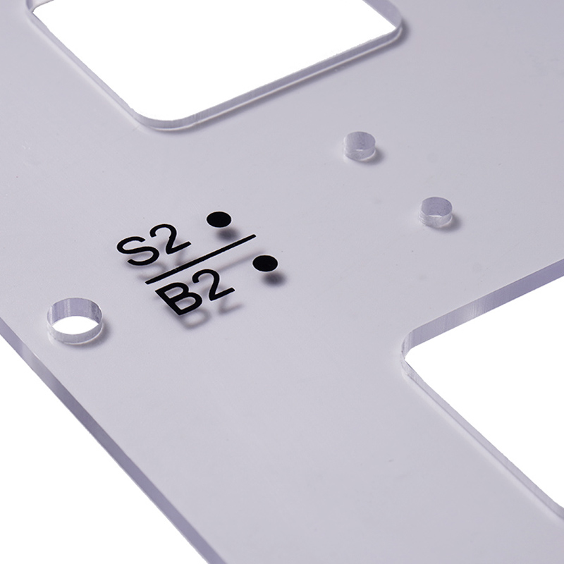 Dongguan toimittaa korkean läpinäkyvän PC taivutuskortin, iskunkestävä eristyslevy, äänieristys ja kylmäkestävä PC-levy