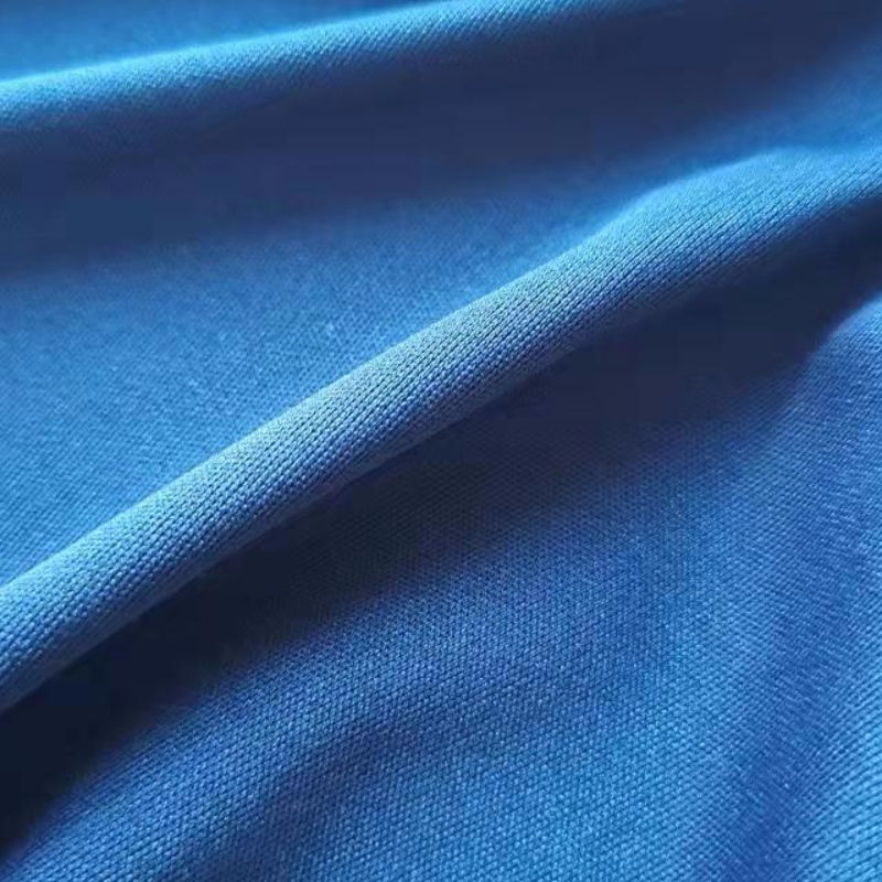 Kierrätetty kangas polyesteri