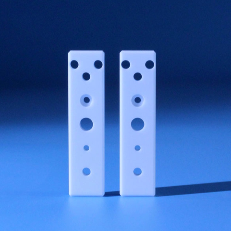 Makoorikeraaminen käsittelytekniikka