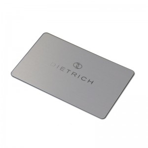 Korkealaatuinen Mukautettu brändi muoti mattapintainen metalli Nimitys Label Silk Printing alumiiniliiketoiminnasta käyntikortti oma logo