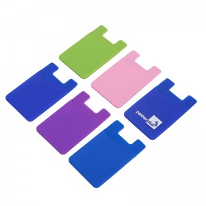 Liimapuhelimen taskussa matkapuhelin kiinni kortin lompakon hihassa