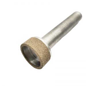 Keraaminen sintrattu pora