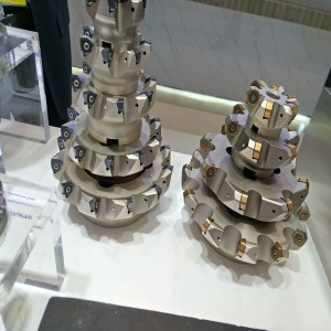 Nopea eteenpäin raskas leikkuuleikkurinopea syöttöjyrsin leikkuripidike pääty tehtaan