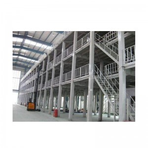 Teräsalustat ja portaat