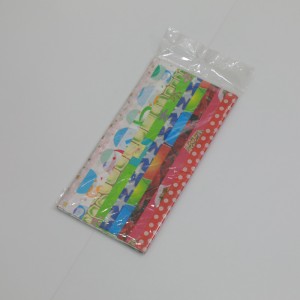 Värikäs kreppipaperi