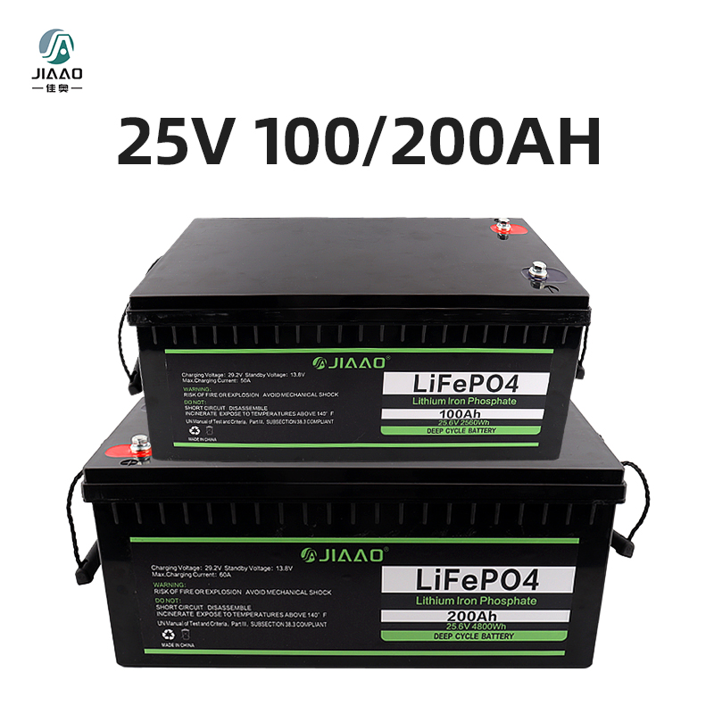 LiFePO4 akku 25V 100/200Ah Litium Iron akku Kevyt paino 25 v 100/200 ah LiFePO4 Akun pitkä käyttöikä RV matkailuautoon