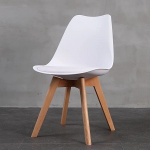 Tukkumyynti moderni muovinen ruokasali Bistro Cafe -ravintola värikäs akryylituoli muovituoli ja pehmeä tyyny