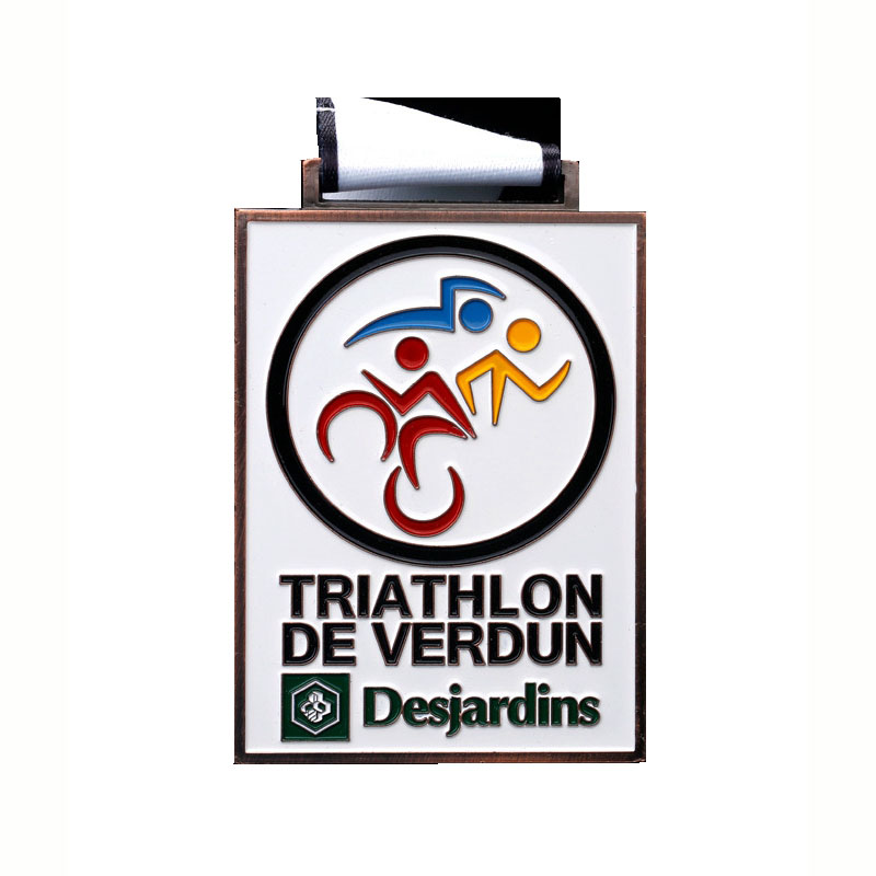 Mukautettu muotoinen logo metalliurheilumitali tukkumyynnin triatlonmitalille