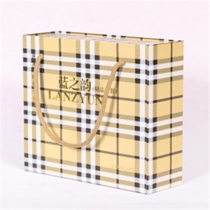 Raita tarkistettu paperipussi