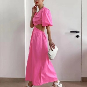 Seksikäs V-kaula-aukon lyhythihainen mekko