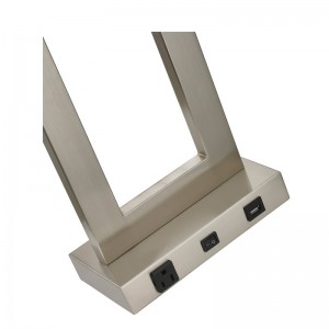 Gatsby One Light -pöytävalaisin harjatullanikkelillä, on/off -keinukytkin, kätevä pistorasia ja USB -portti