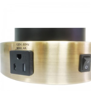 Mukautettu yö- ja lamppu antiikkisella messinkillä ja mustalla viimeistelyllä, on/off -rokkarikytkin, kätevä pistorasia ja USB -latausportti huoneessa