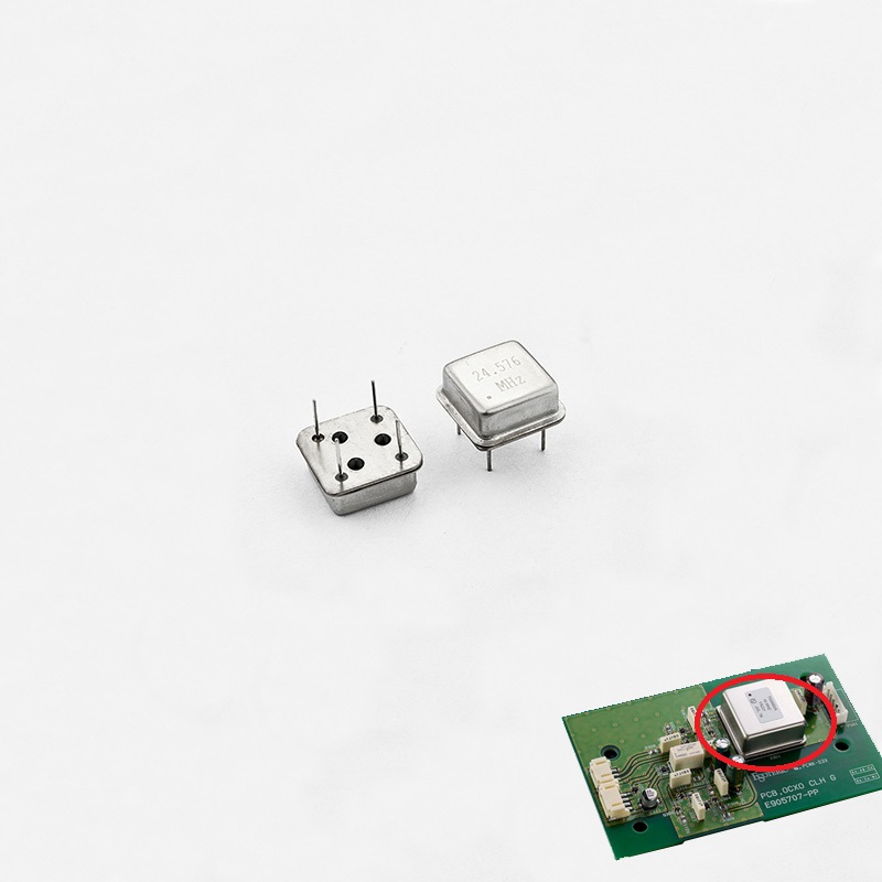 Vakiokellooskillaattori 12x12mm