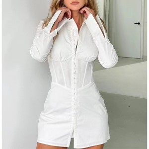 Eurooppalainen ja amerikkalainen tyylinen muoti vyötärö pitkähihainen mekko Polo-kaulus valkoinen paitamekko