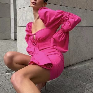 Seksikäsneliökaula kääre lonkka -hiho mekko